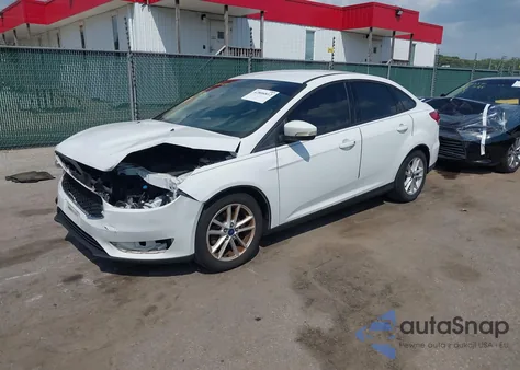 2015 Ford Focus Se z USA, uszkodzony, nr VIN 1FADP3F25FL381297